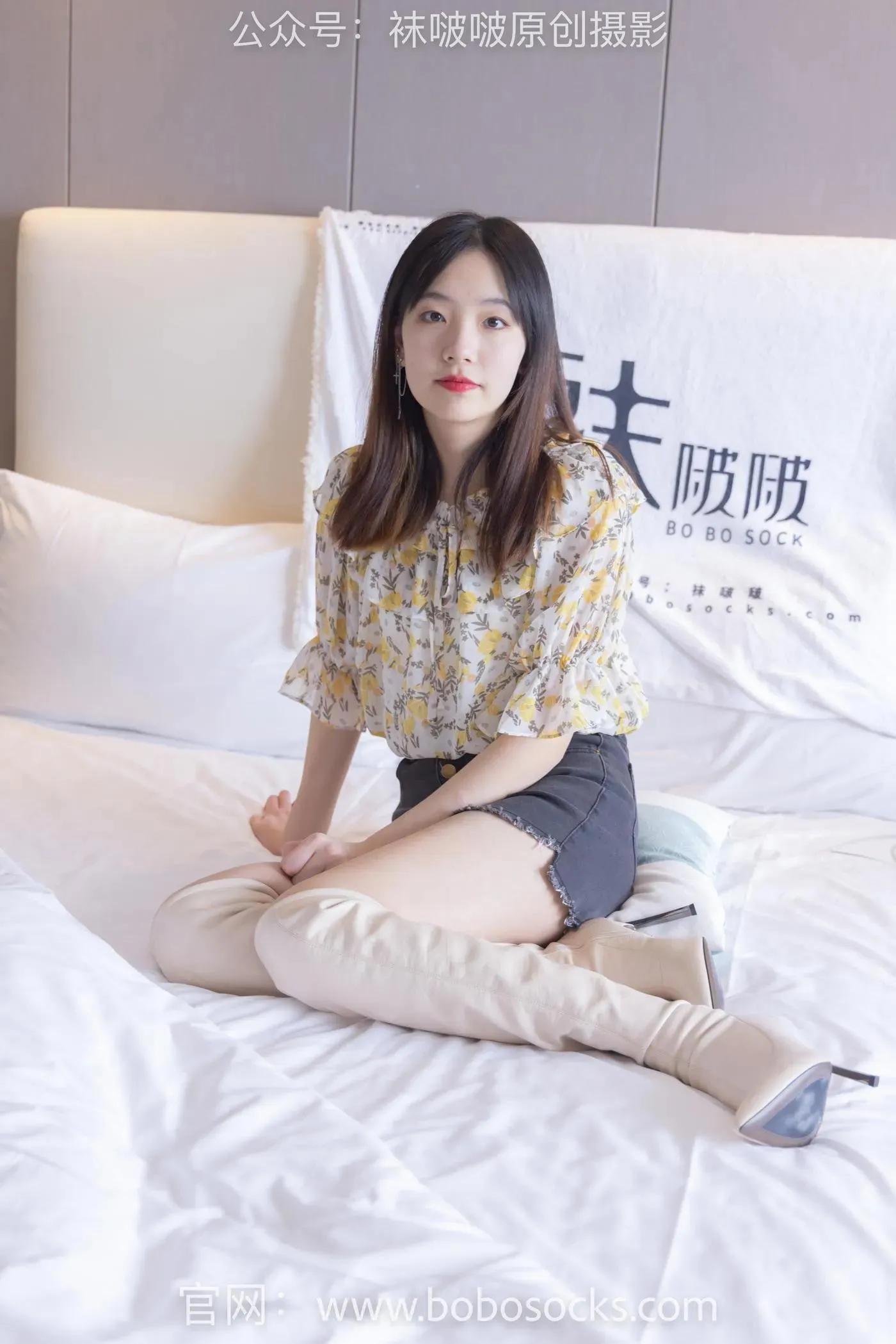 [BoBoSocks袜啵啵]NO.136 小甜豆-高跟长靴、白棉袜、裸足 [200P]插图7